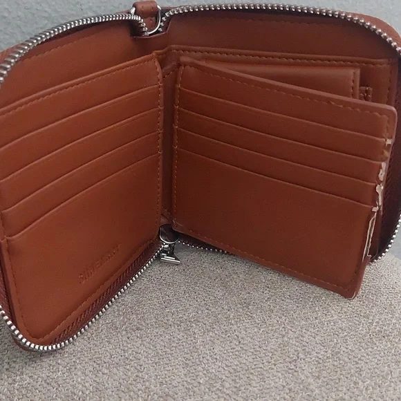 SIIHENRRY - Picture 3 of 6